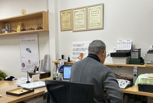 補聴器の調整でご来店