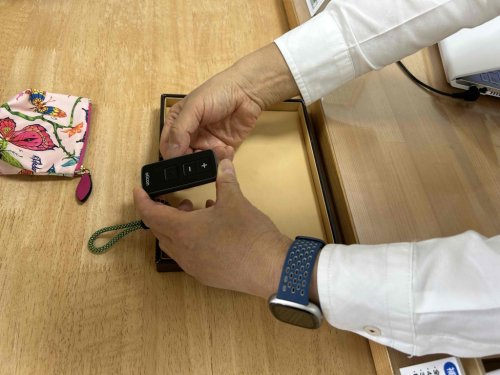 補聴器 リモコンで音量操作