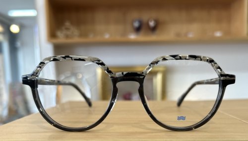 スペイン産　セルフレーム入荷